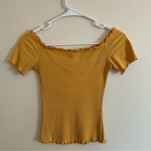 Charlotte Russe Ribbed Off-Shoulder Short Sleeve Top - Mustard